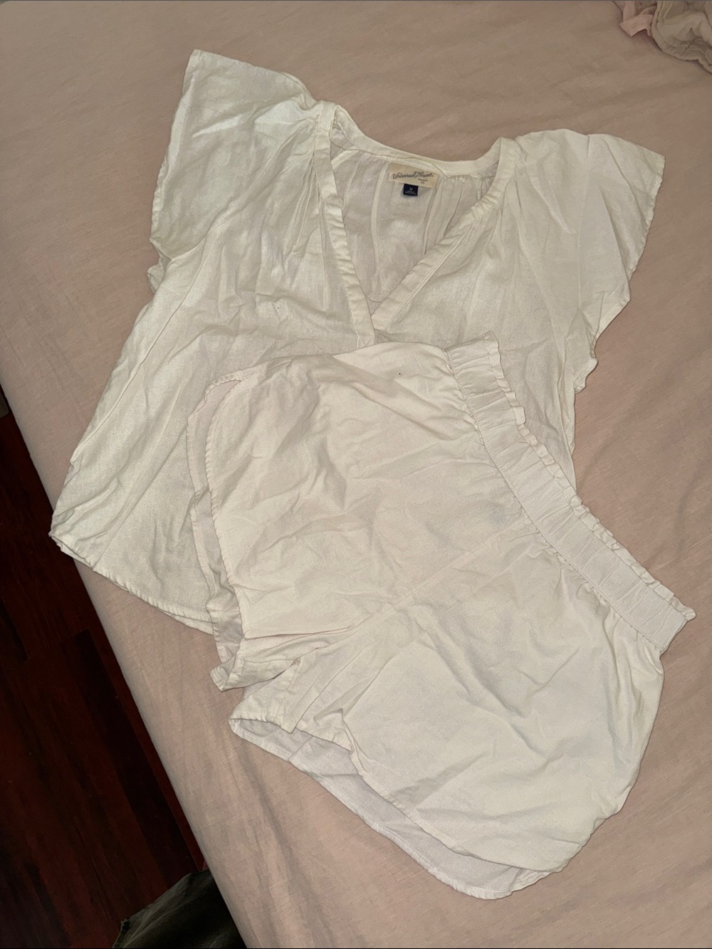 Universal Thread White Women's Two-Piece Pajama Set